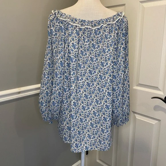 Max Studio Blue White Floral Peasant Blouse 1X Plus Size 3/4 Puff Sleeves - Picture 6 of 9